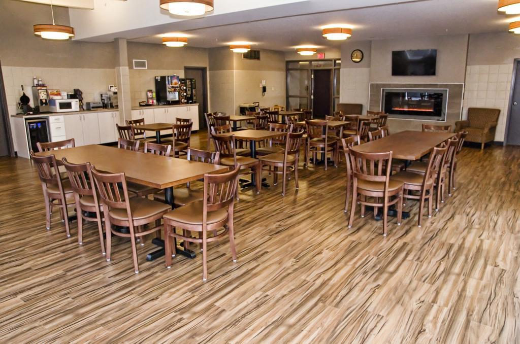 Lakeview Inns & Suites - Brandon Exterior foto